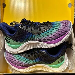 Under Armour Stephen Curry 10, Northern Lights, Men’s 8.5. New, rare style.